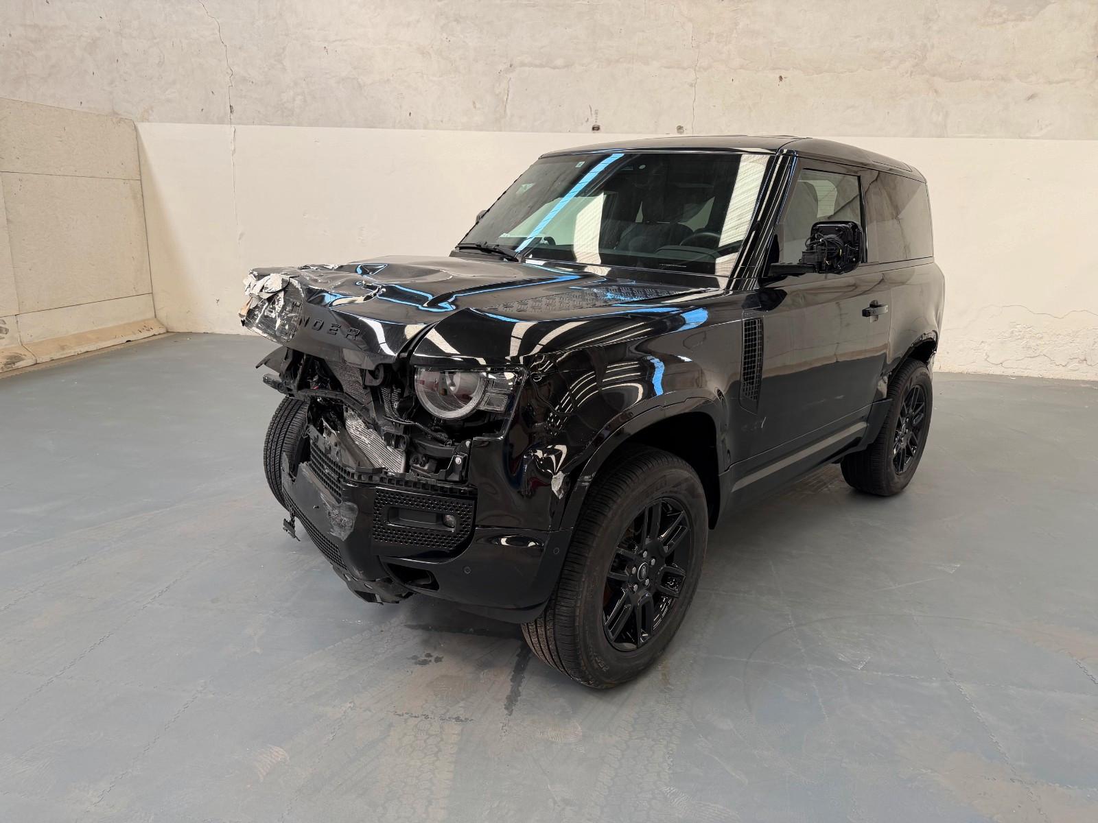 Land Rover Defender 90 3.0 D250 X-Dynamic S