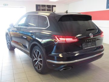 Volkswagen Touareg - 8