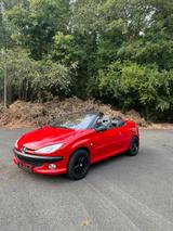 Peugeot 206cc 1.6 Cabrio - Peugeot 206 mit Benzin-Antrieb: Cabrio, 1.6