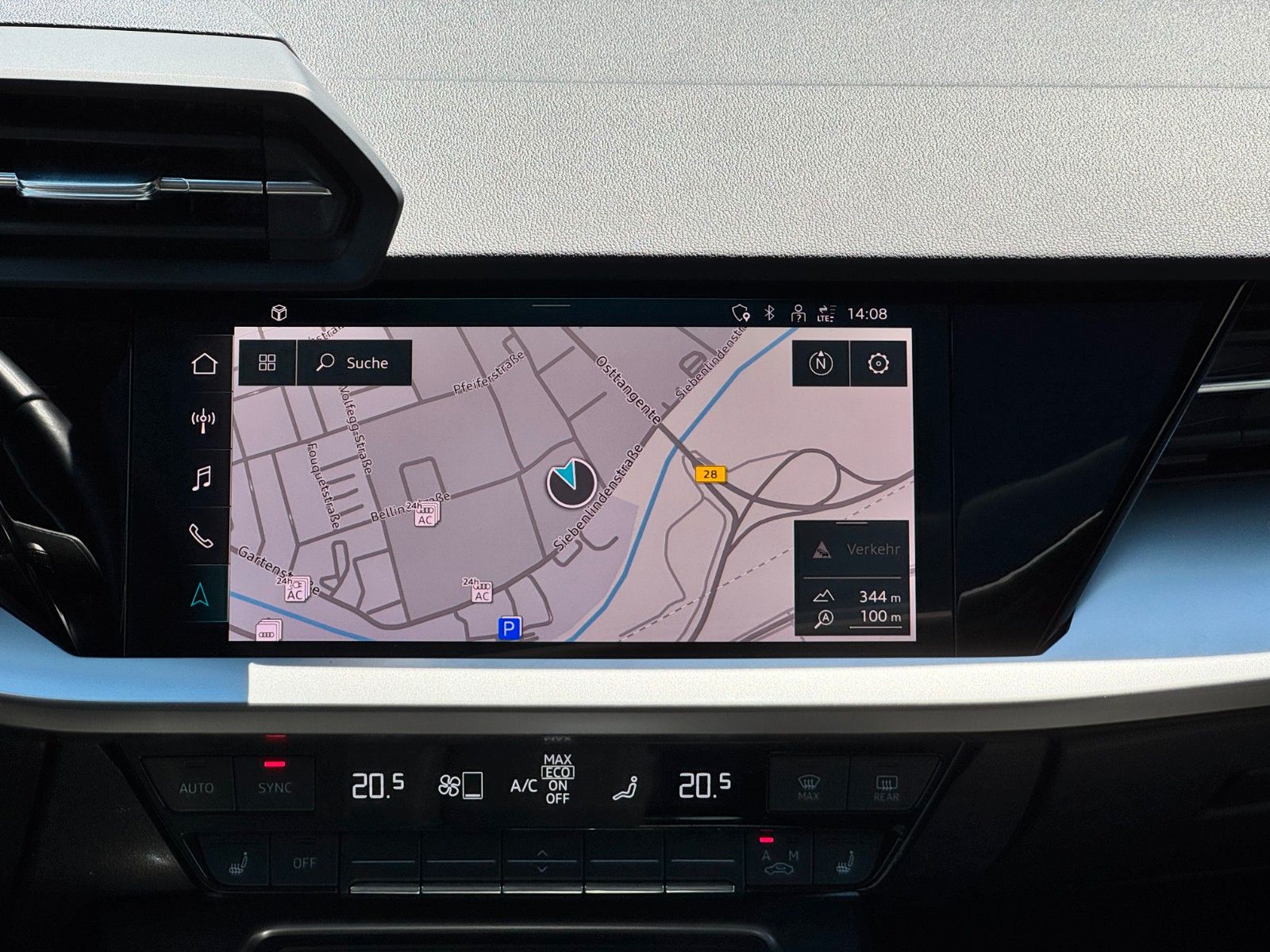 Fahrzeugabbildung Audi A3 Sportback 40 TFSIe Schiebedach KZG ACC CAM