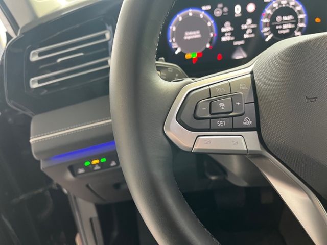 Fahrzeugabbildung Volkswagen Tiguan 1.5 eTSI DSG ELEGANCE AHK IQ.DRIVE IQ.LIG