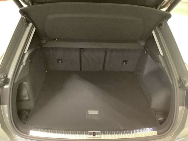 Q3 S line 45 TFSI e S tronic,Kamera,Navi Plus,Vi