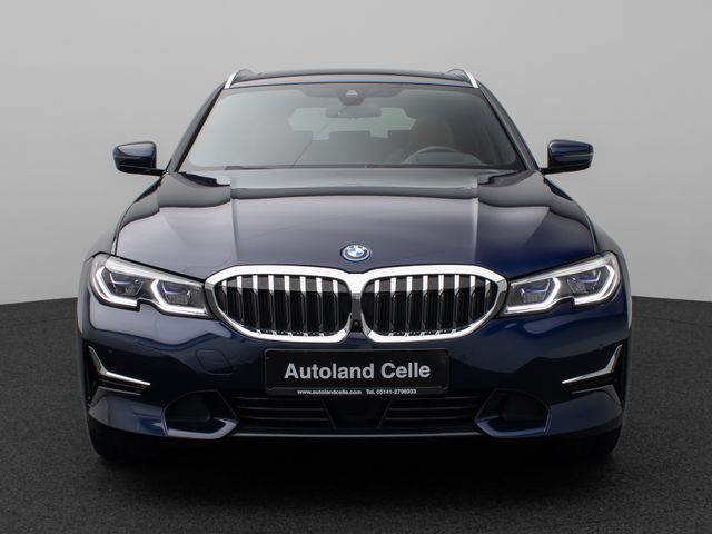 Foto Nummer 2: BMW 330e