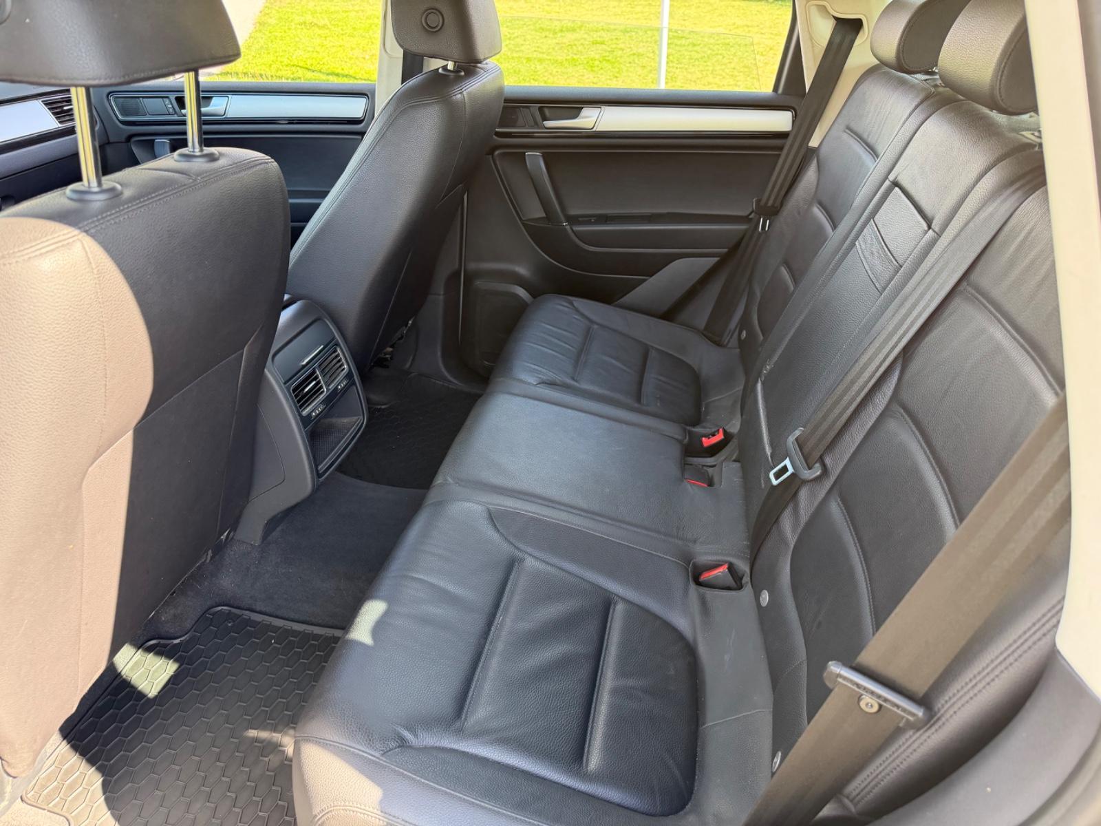 Volkswagen Touareg 3.0 V6 TDI 262ch - Carnet entretien - Attelage - ACC - Bi-xénon