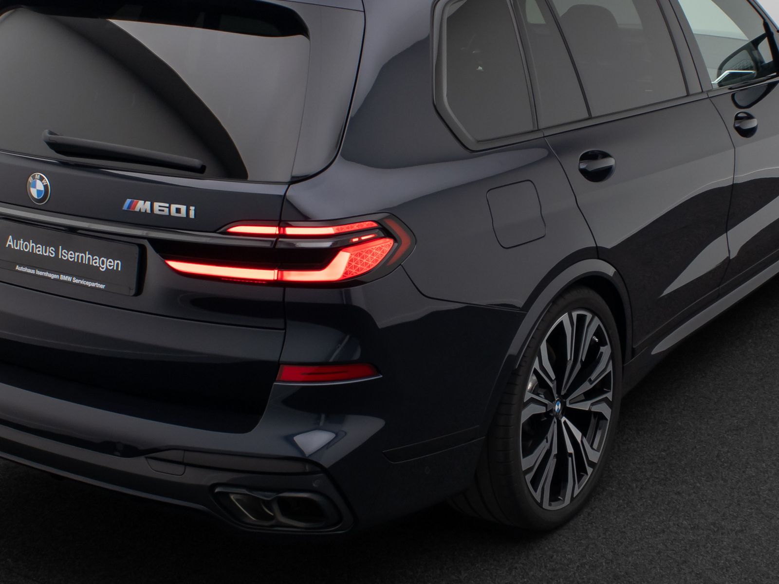 Fahrzeugabbildung BMW X7 M60i xD SkyLounge 360&deg;HUD H/K SoftClos 23Zoll