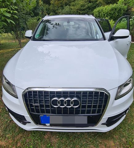 AUDI Q5 3.0 TDI S tronic quattro -
