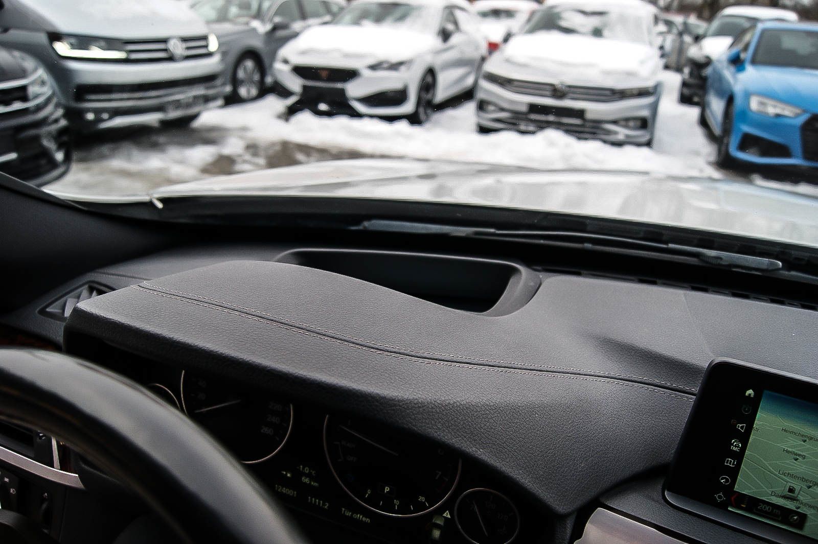 Fahrzeugabbildung BMW 320 Gran Turismo M-SPORT 360° LEDER HEADUP ANHZV