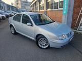 Volkswagen Bora 2.3 V5 Highline **1.Hand*SSD** - VW Bora mit Schiebedach