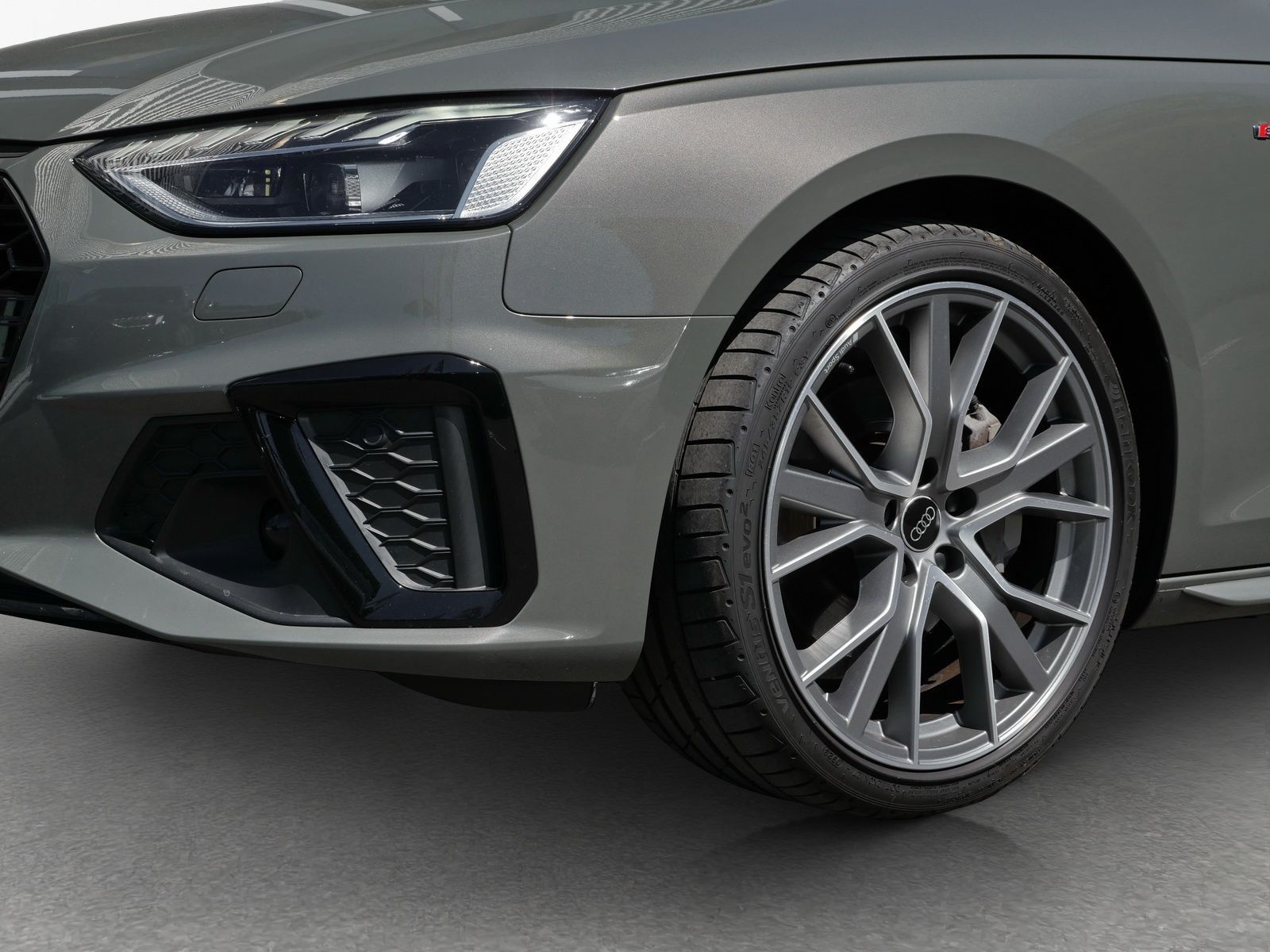 Audi A4 - Bild 13