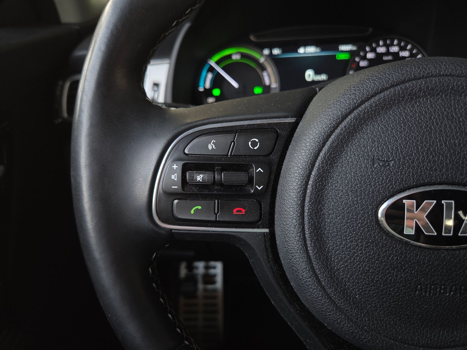 Fahrzeugabbildung Kia Niro Spirit PHEV AHK MEMORY LED NAVI SHZ RFK