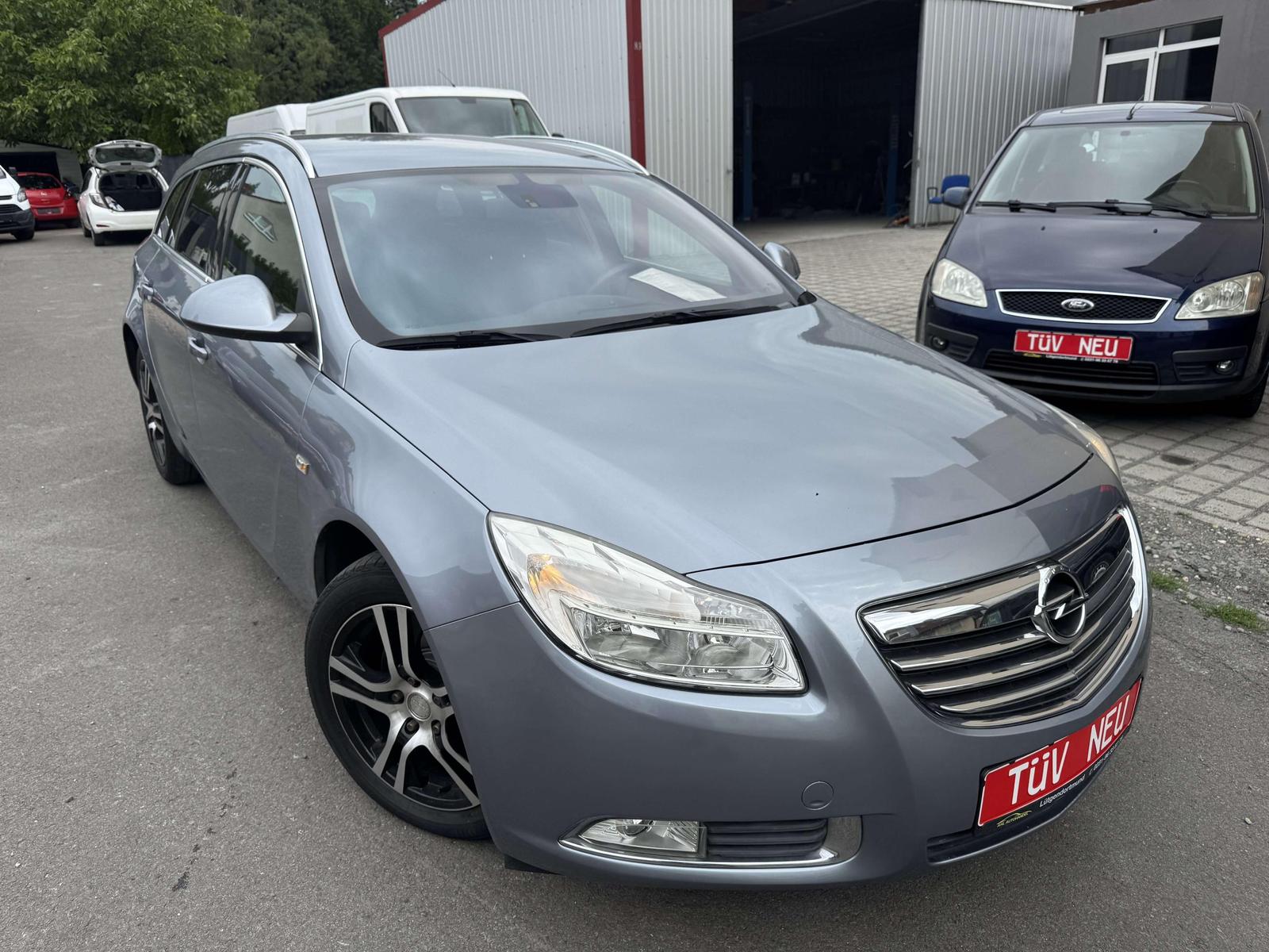 Opel Insignia Sport/Navi/Tempomat/Leder/SHZ/Klima/PDC
