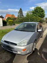 Ford Schöner Ford Focus Sedan Ghia Ausstattung. - Ford Focus: Sedan