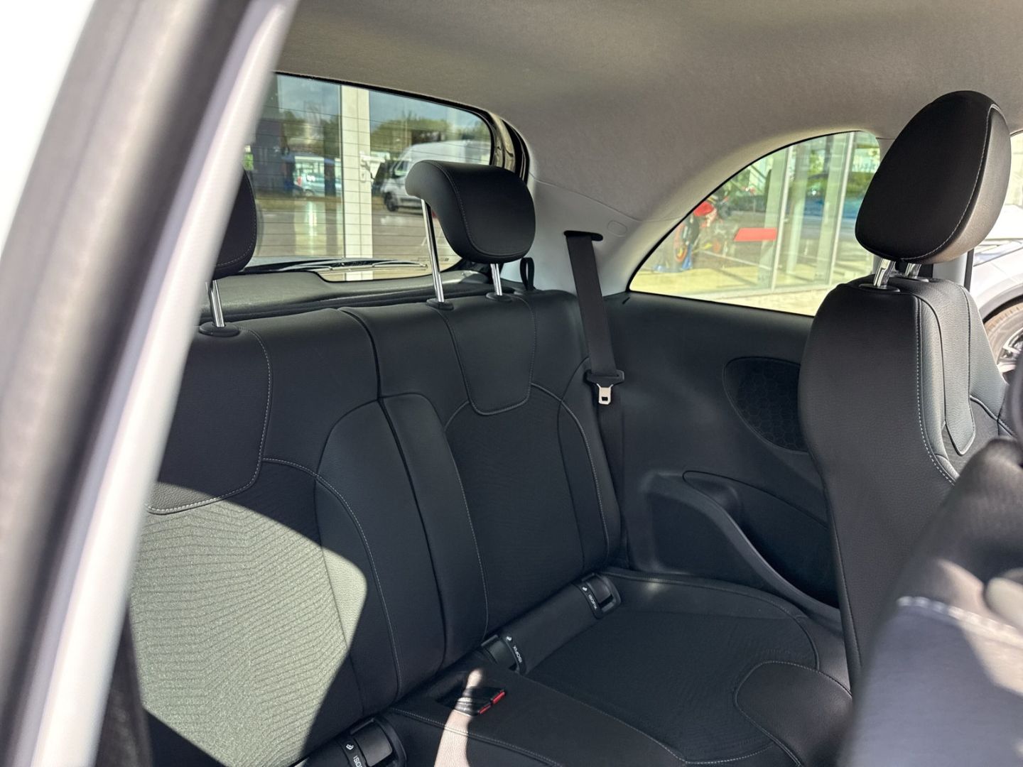 Fahrzeugabbildung Opel Adam Unlimited 1.4 Klimaautom SHZ LenkradHZG Tem