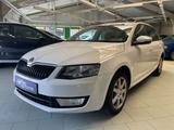 Skoda Octavia*1.4l - Skoda Octavia mit CNG-Antrieb: Kombi, 1.4