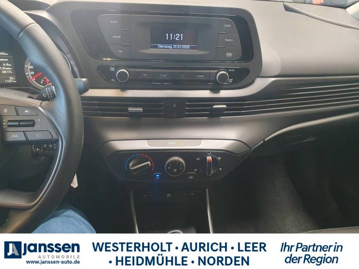 Fahrzeugabbildung Hyundai BAYON Select Winterpaket,PDC hinten,Klima,Start