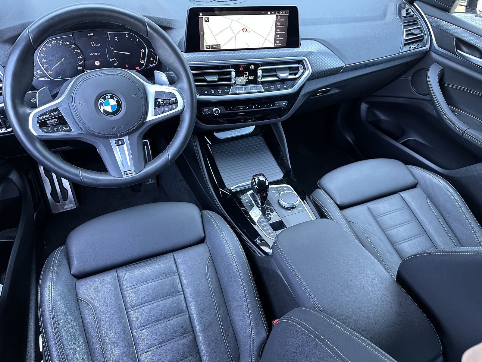 Fahrzeugabbildung BMW X4 xDrive30d M-Sport NAV+LASER+HEAD-UP+20ZO+360°