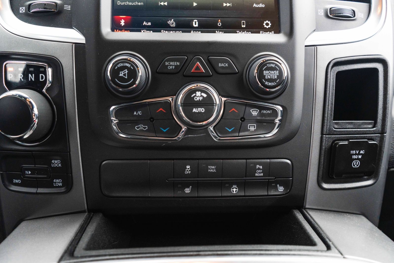 Fahrzeugabbildung Dodge RAM 1500 Classic 5,7L LPG AHK LED NAV KAM ALPINE