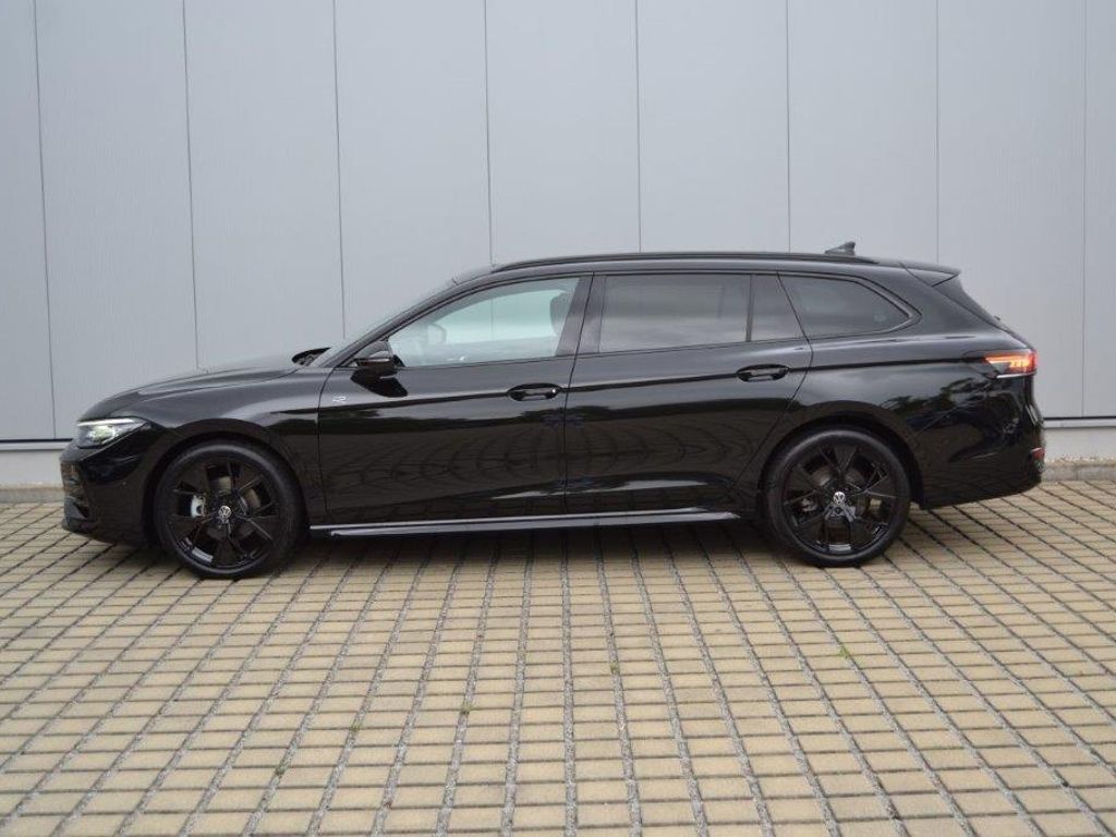 Passat Variant 2.0 TDI DSG R-Line VOLL/BLACK-STY