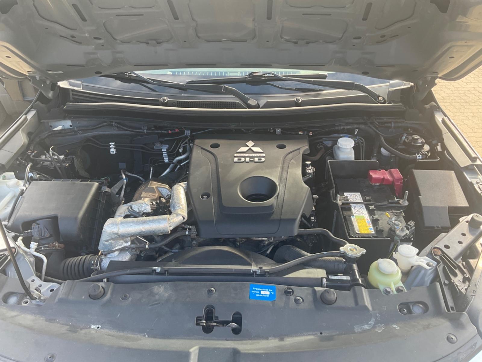 Mitsubishi L200 Basis Doppelkabine 4WD TÜV 03.2028 1HAND