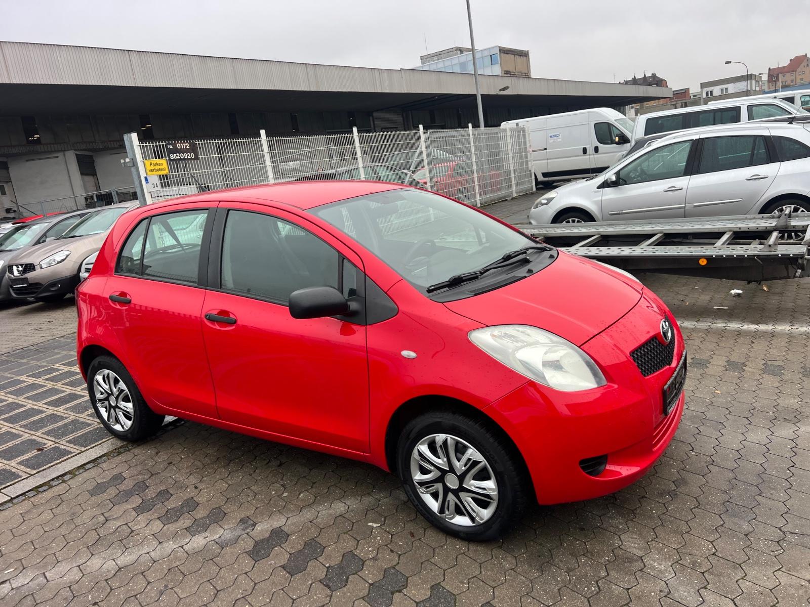 Toyota Yaris Sol 1,0-l-VVT-i, Klima,161.000KM, Tüv-2.27