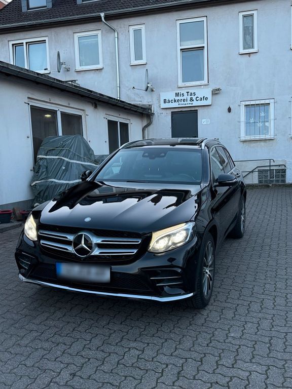 Image of Mercedes-Benz GLC 250