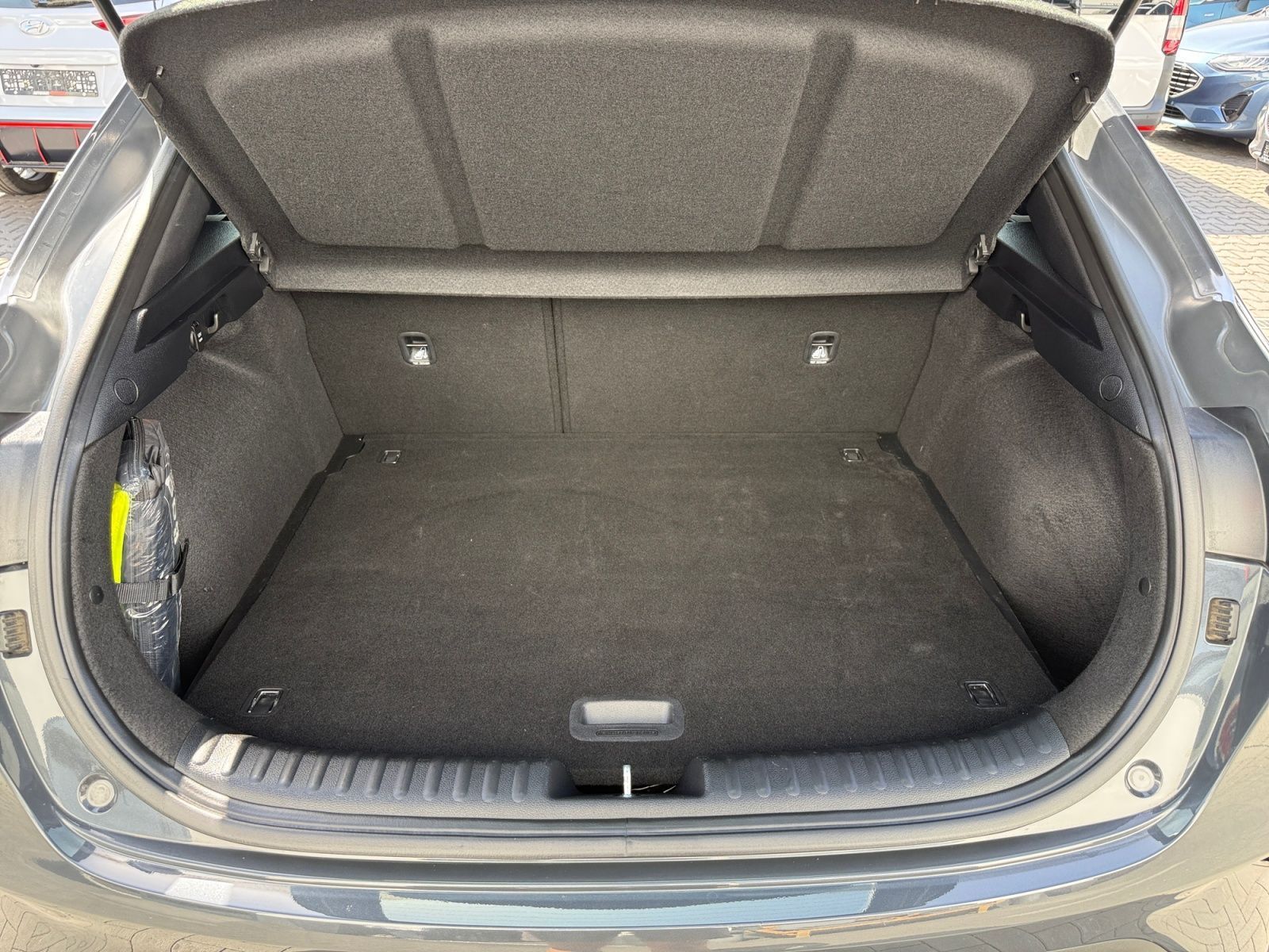 Fahrzeugabbildung Kia XCeed Xceed 1.5 T-GDI Vision RFK ACC