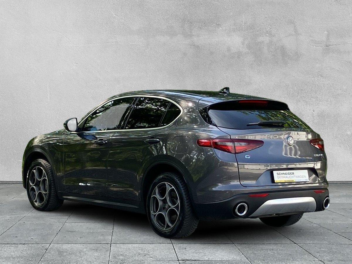 Alfa Romeo Stelvio 2.0 Tubro 16V SUPER Q4 AHK+ACC+PDC+SHZ