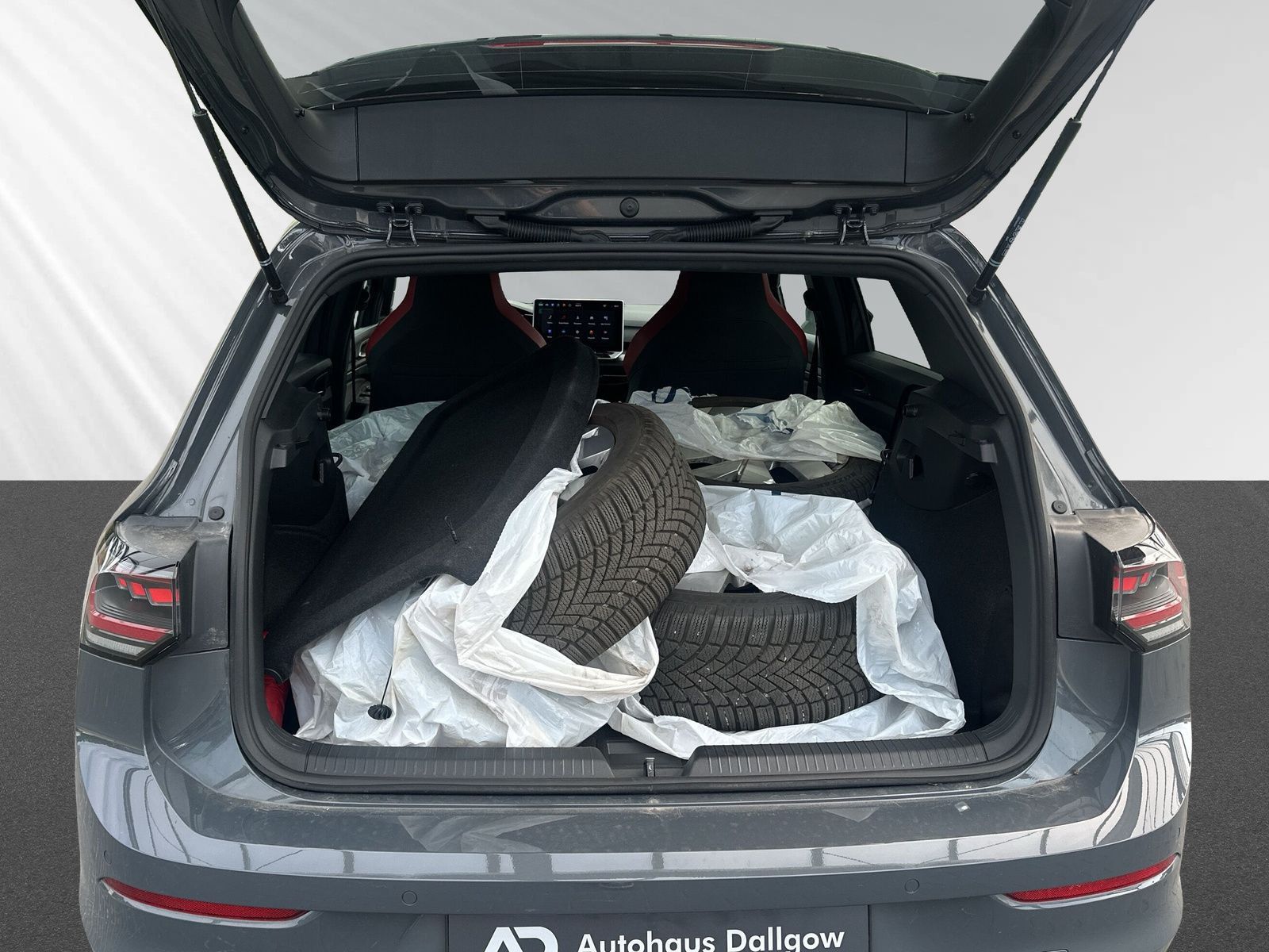 Volkswagen Golf GTI 2,0 l TSI OPF 195 kW (265 PS) 7 - DSG foto 6