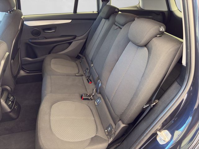 Fahrzeugabbildung BMW 218d Gran Tourer Automatik+ACC+HiFi+AHK+Navi
