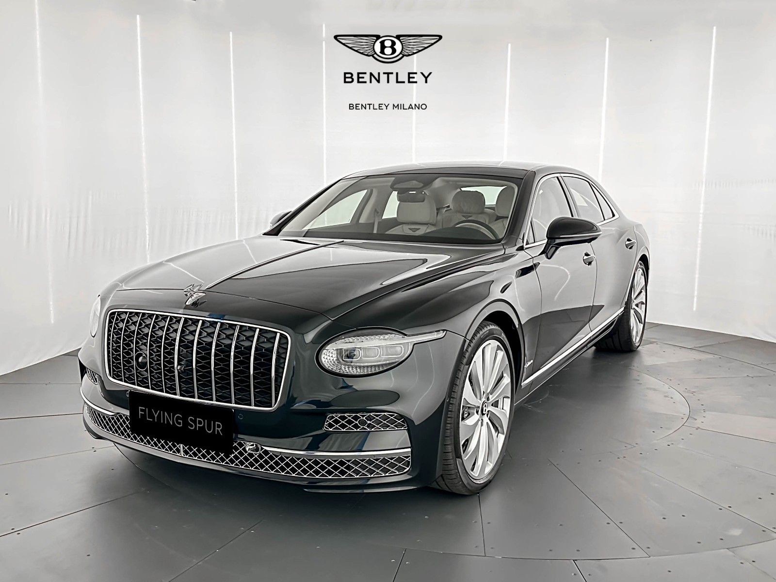 Bentley Flying Spur Azure V8 27MY- Bentley Milano imagem 3