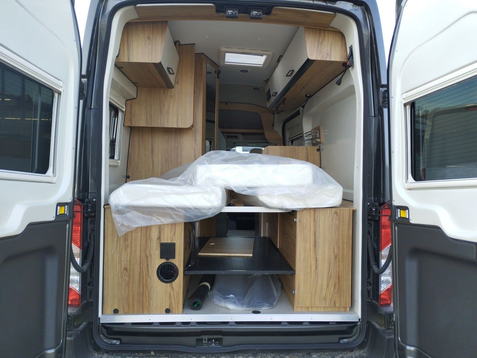 Fahrzeugabbildung Karmann Dexter 4x4 DE 560 AW Allrad 4x4, Rückfahrkamera