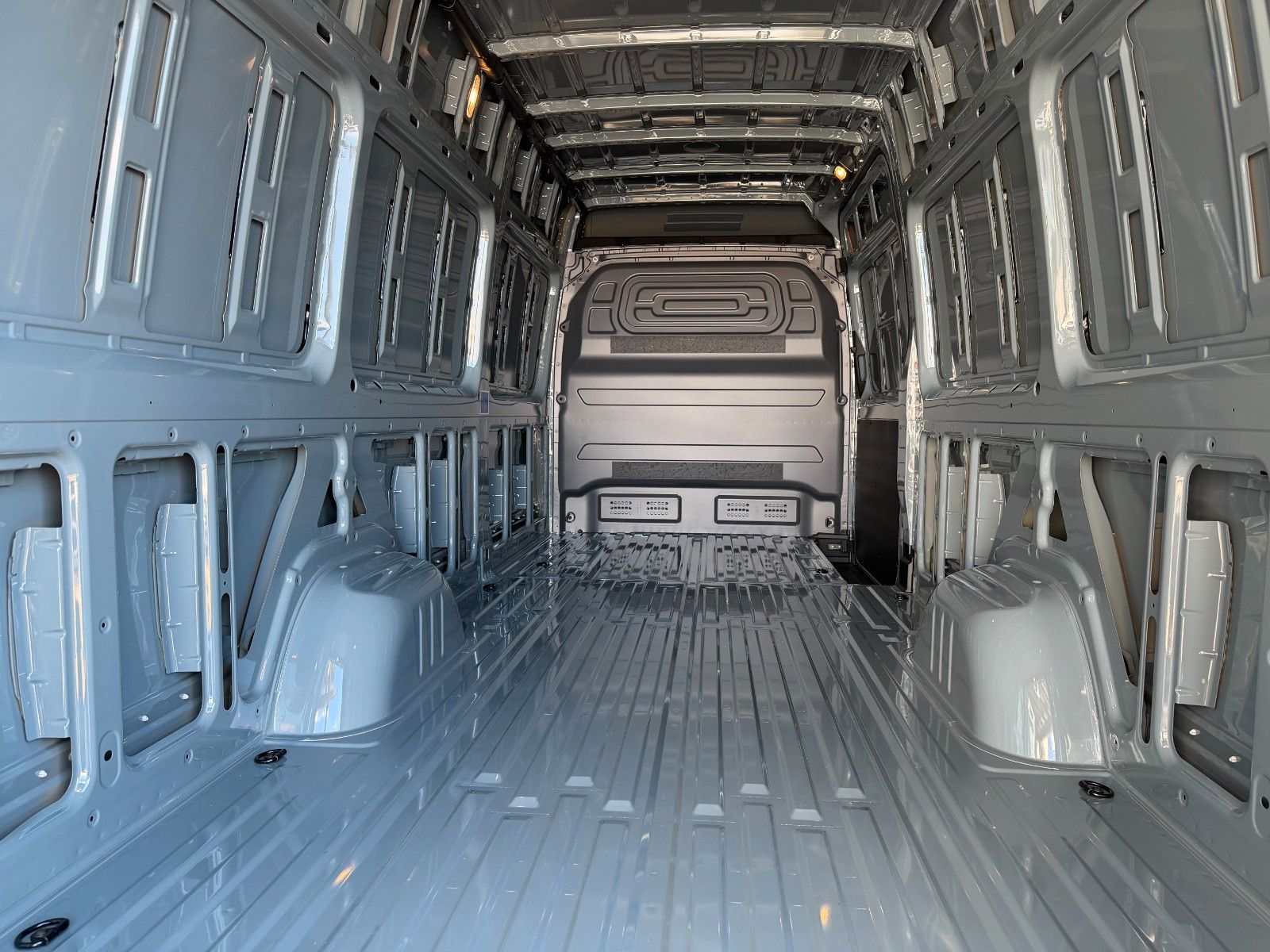 Fahrzeugabbildung Mercedes-Benz Sprinter 419 CDI 4x4 Extralang AHK Stdheiz