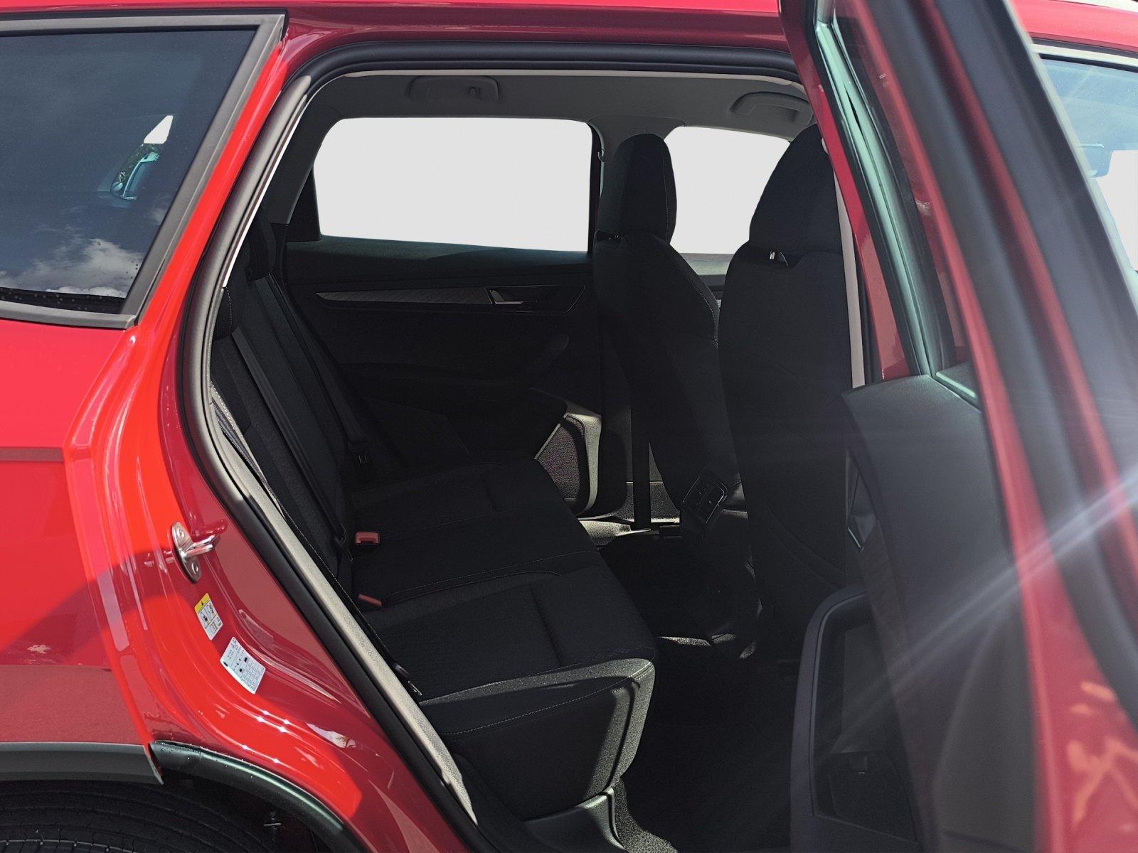 Skoda Karoq 2.0 TDI DSG Selection AHK NAV RFK ACC PDC