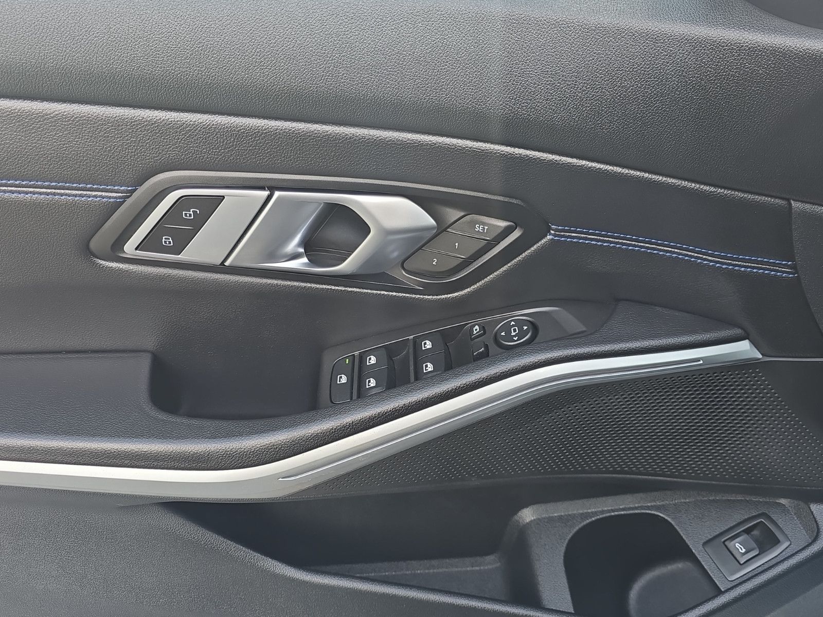 Fahrzeugabbildung BMW Touring 320i M-SPORT LC.PRO ACC ,Hifi,Carplay