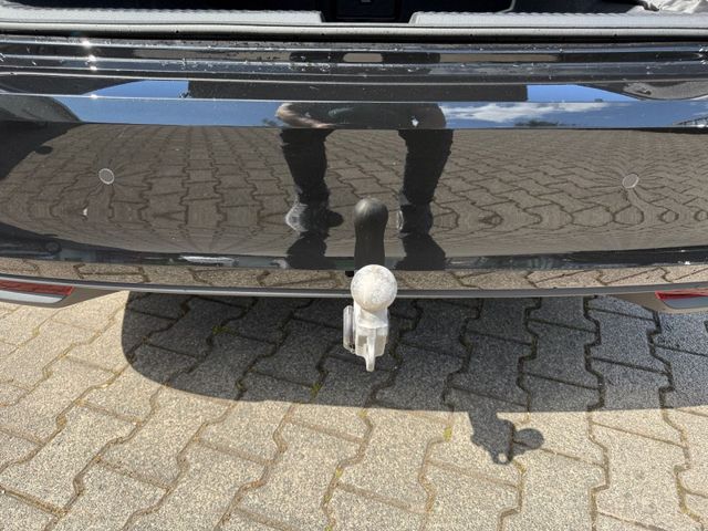 Superb 2.0 TDI Selection 4x4 +AHK+NAVI+CARPLAY+