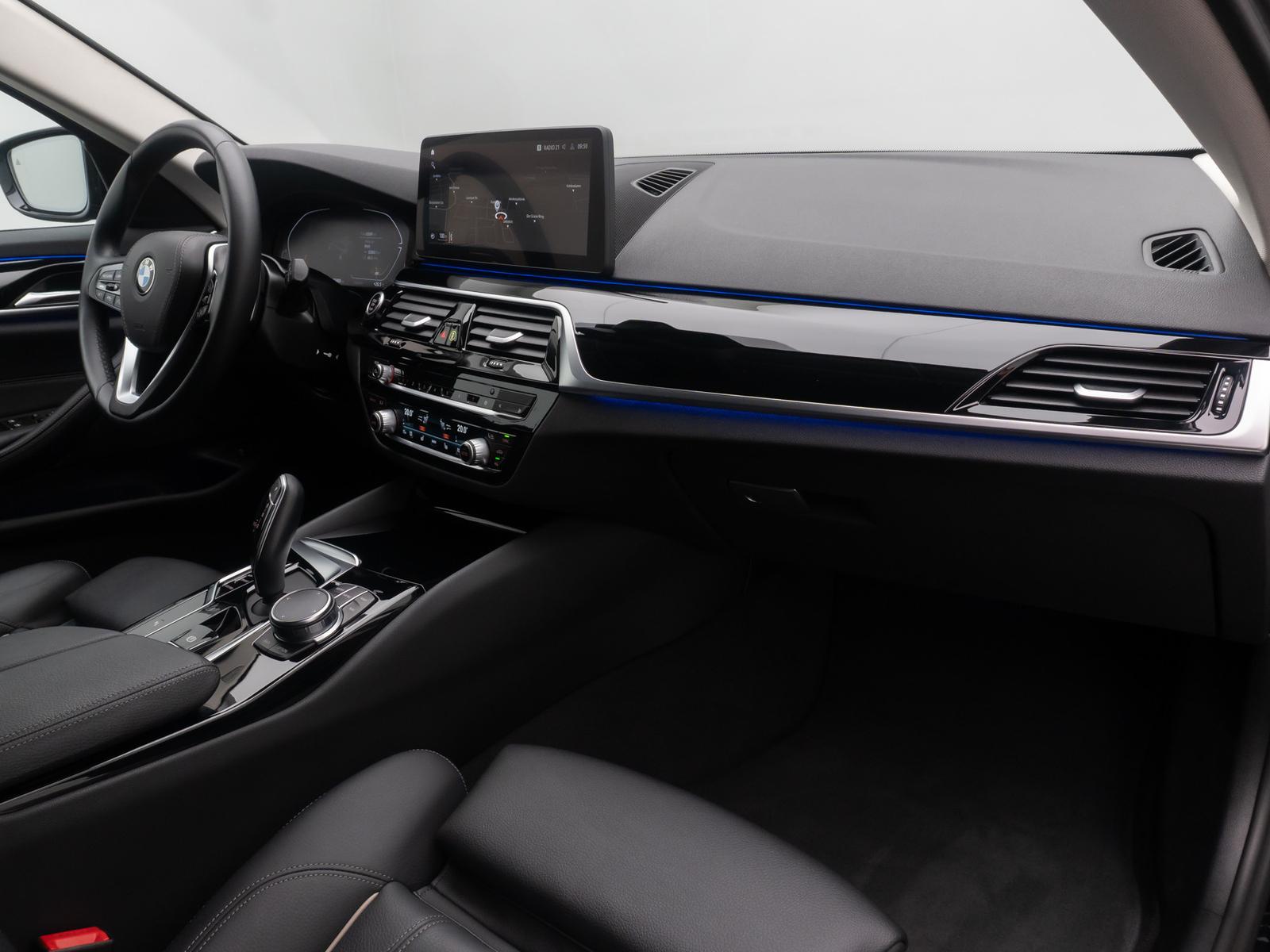 BMW 520 d xD Individual Sport HUD DAB Komfort Laser, миниатюра 25