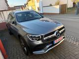 Mercedes-Benz GLC 200d 2x AMG 4MaticPano H-Up Kamera 9G Tronic - Mercedes-Benz GLC 200 mit Diesel-Antrieb: Automatik