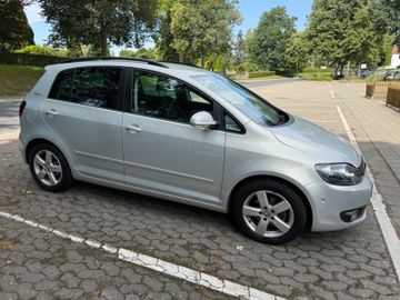 Volkswagen Golf - 10