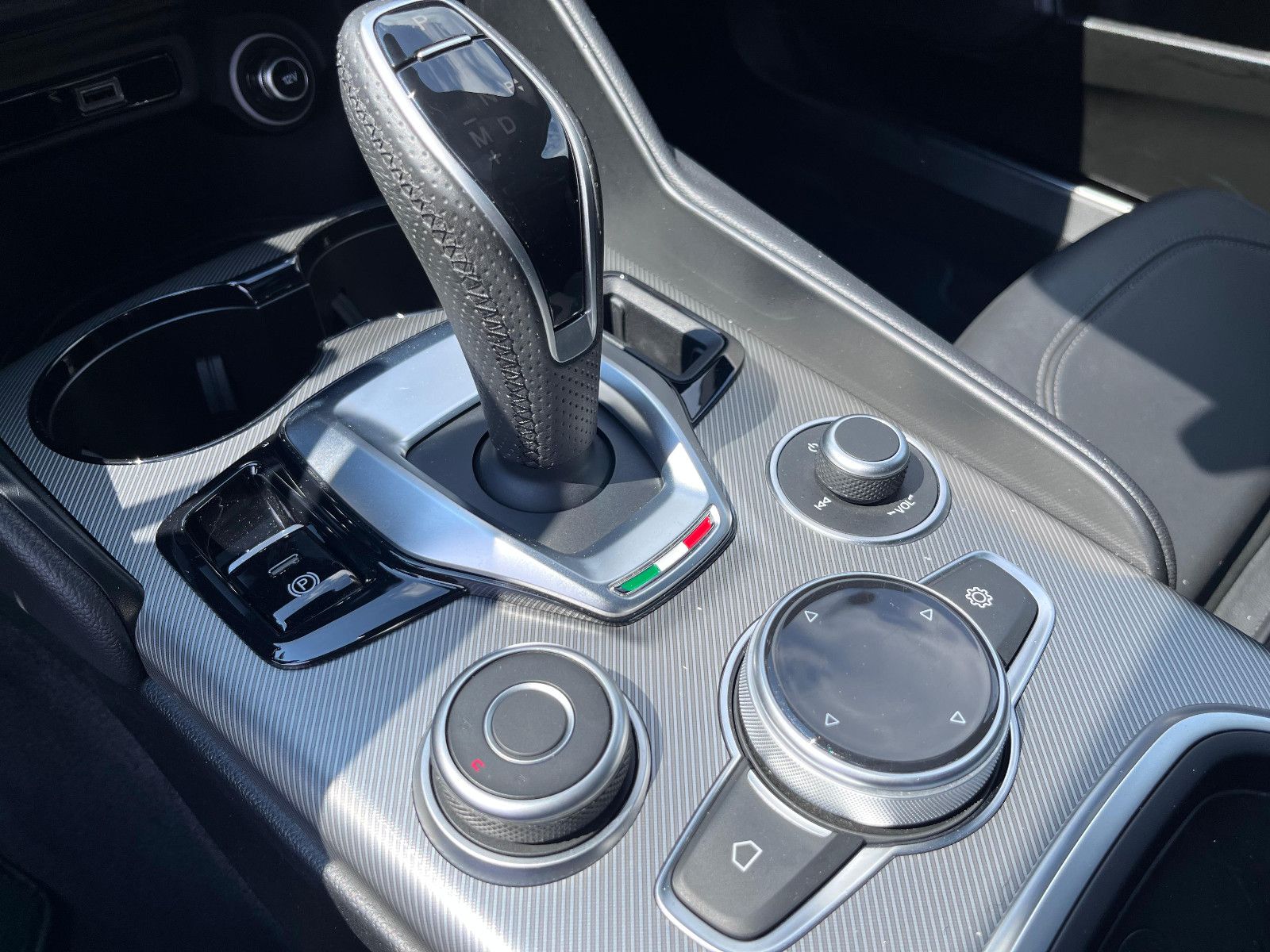 Fahrzeugabbildung Alfa Romeo Giulia Veloce Q4