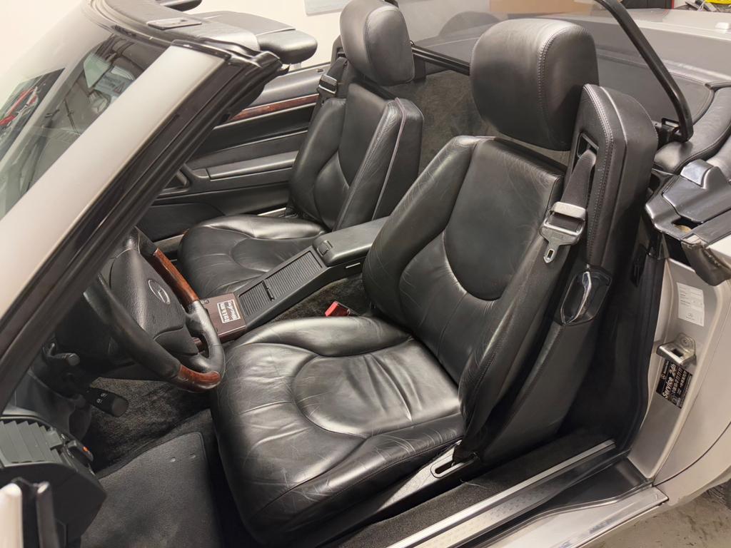 Mercedes-Benz SL 320