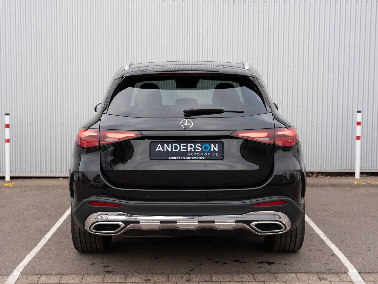 Fahrzeugabbildung Mercedes-Benz GLC 220D AMG 4M PREM PLUS BURM LUFT PANO HUD
