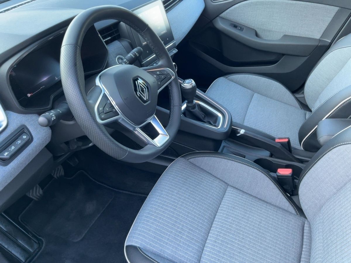 Fahrzeugabbildung Renault Clio Techno TCe 90