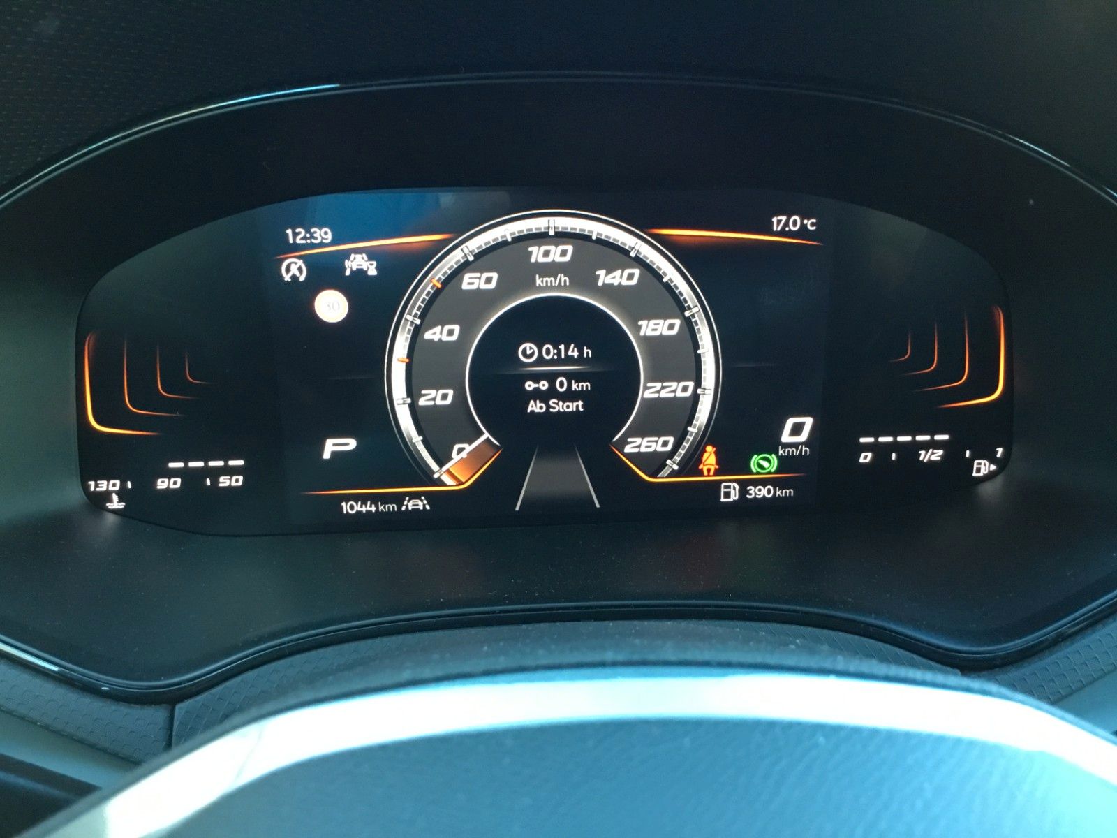 Fahrzeugabbildung SEAT Arona 1.0 TSI Style DSG+AHK+ACC+Navi+Kamera