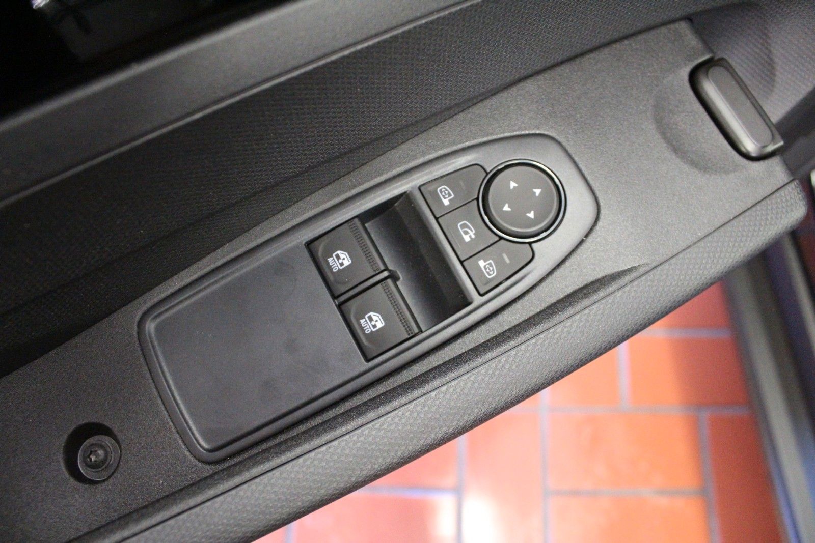 Fahrzeugabbildung Renault Twingo E-Tech 80 Urban Range *Techno*Sitzheizung