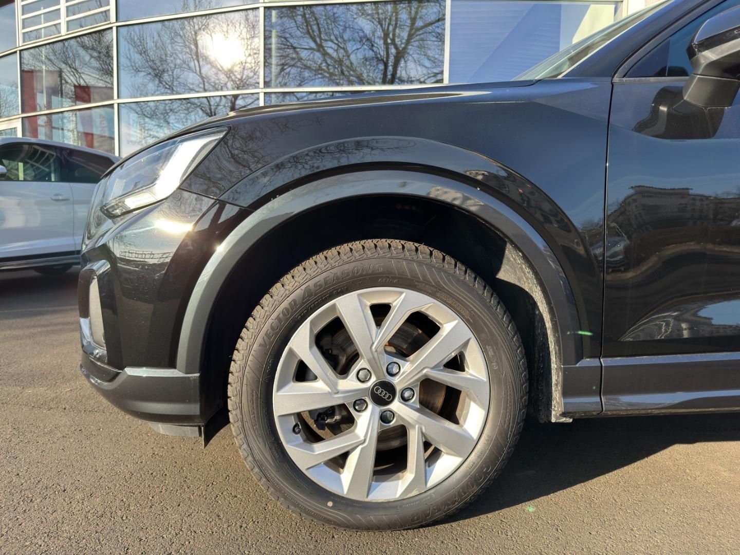 Fahrzeugabbildung Audi Q2 Advanced 35 TDI S tronic Navi LederACC