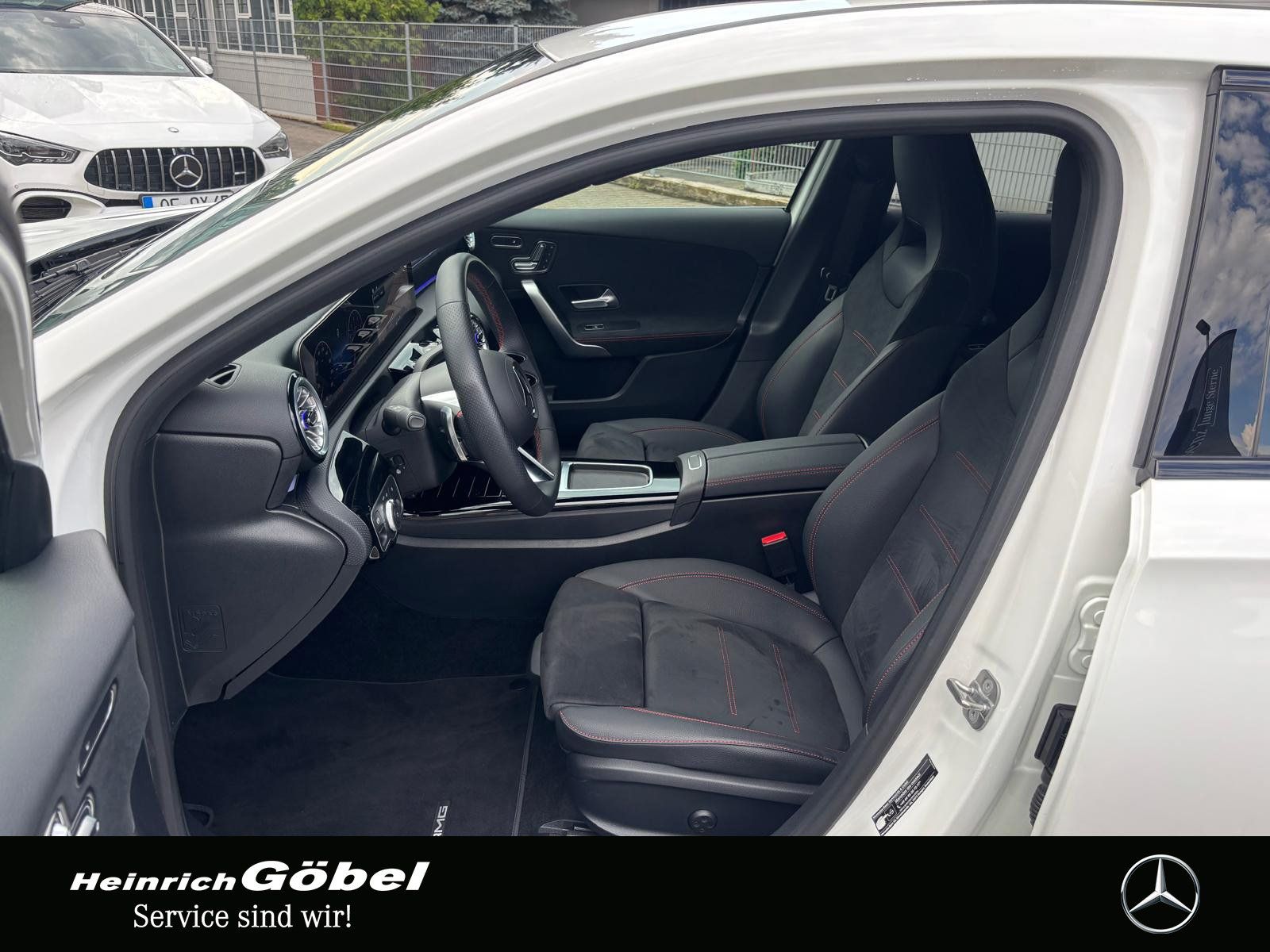 Fahrzeugabbildung Mercedes-Benz A 250 4M AMG*NIGHT-PAKET*KEYLESS*MEMORY-SITZE*