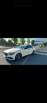Mercedes-Benz E 220 d Autom. - - Mercedes-Benz E-Klasse: Taxi