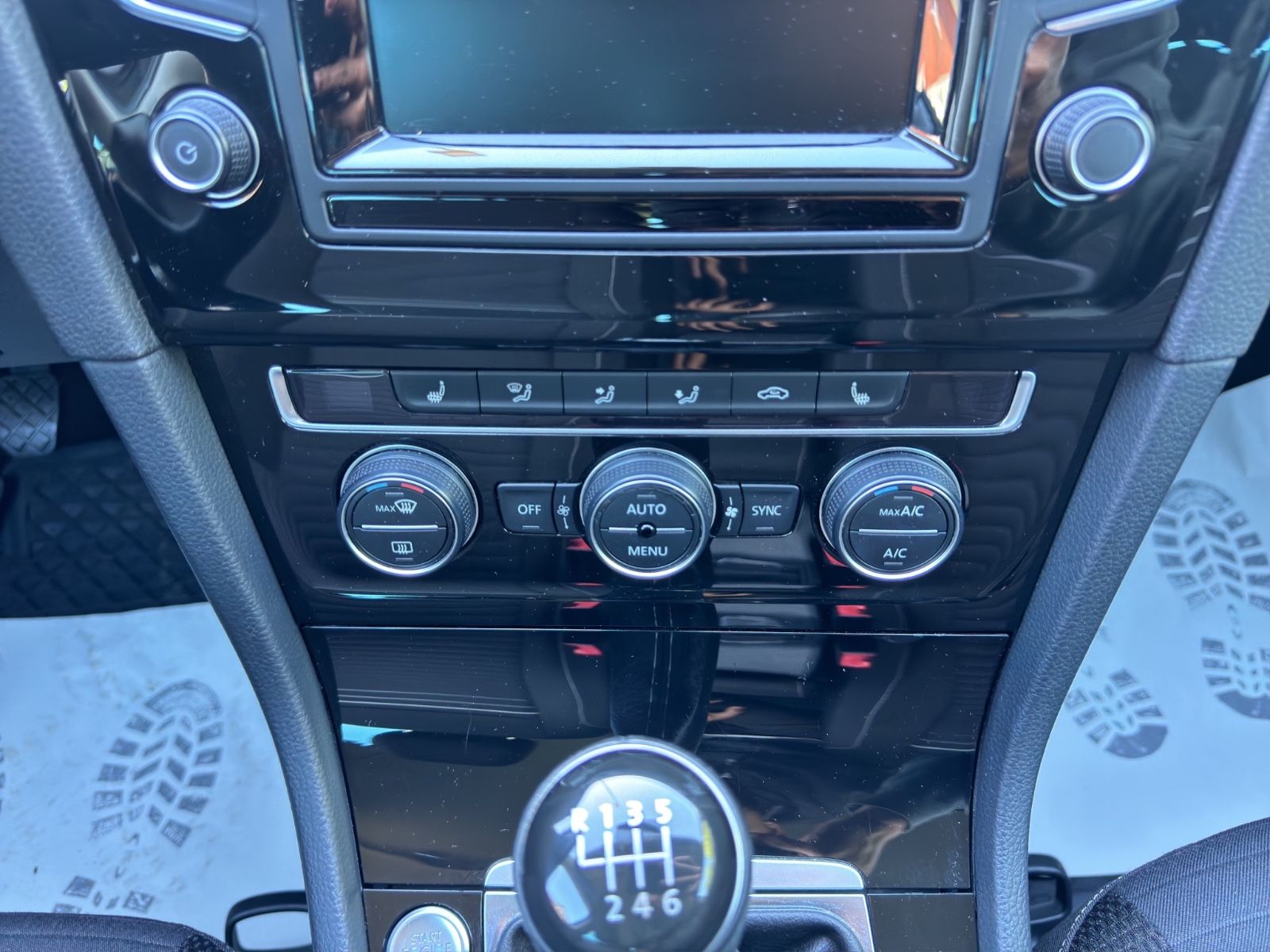 Fahrzeugabbildung Volkswagen Golf VII Lim. BMT/Klimaautom./Sitzhz./PDC/Tempo.