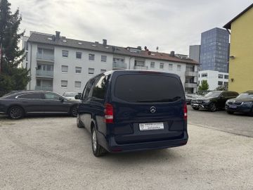 Mercedes V 220 - 7
