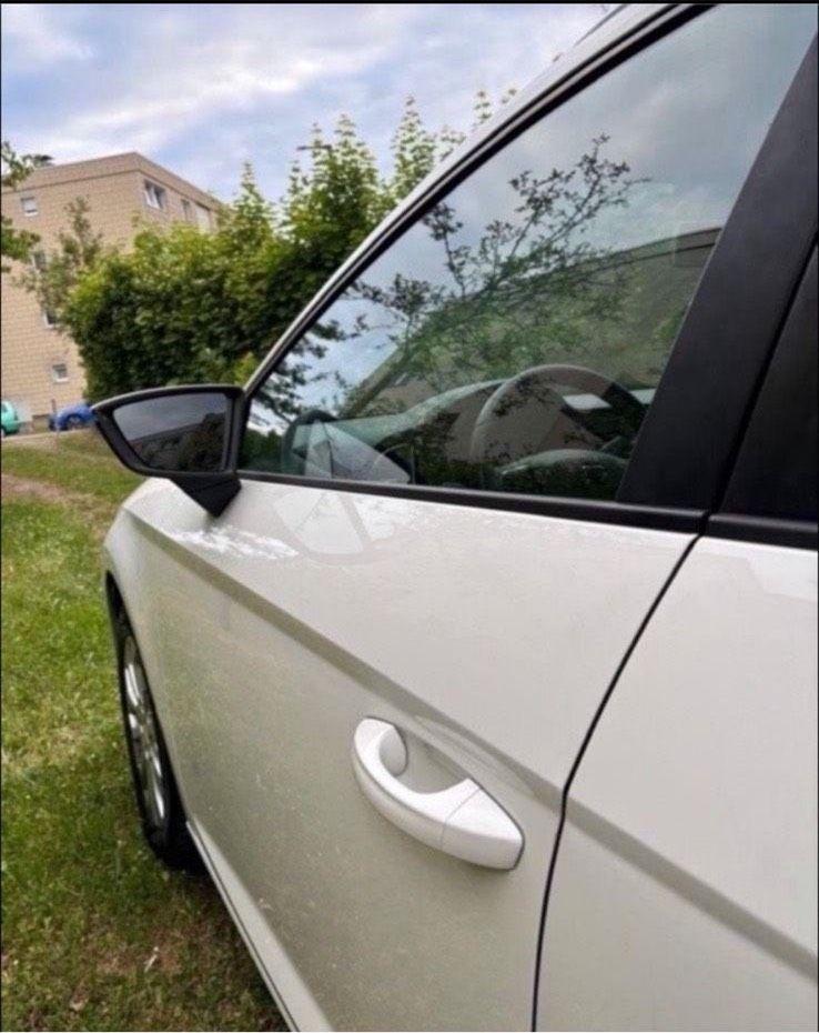 Seat Leon 2014 — interior